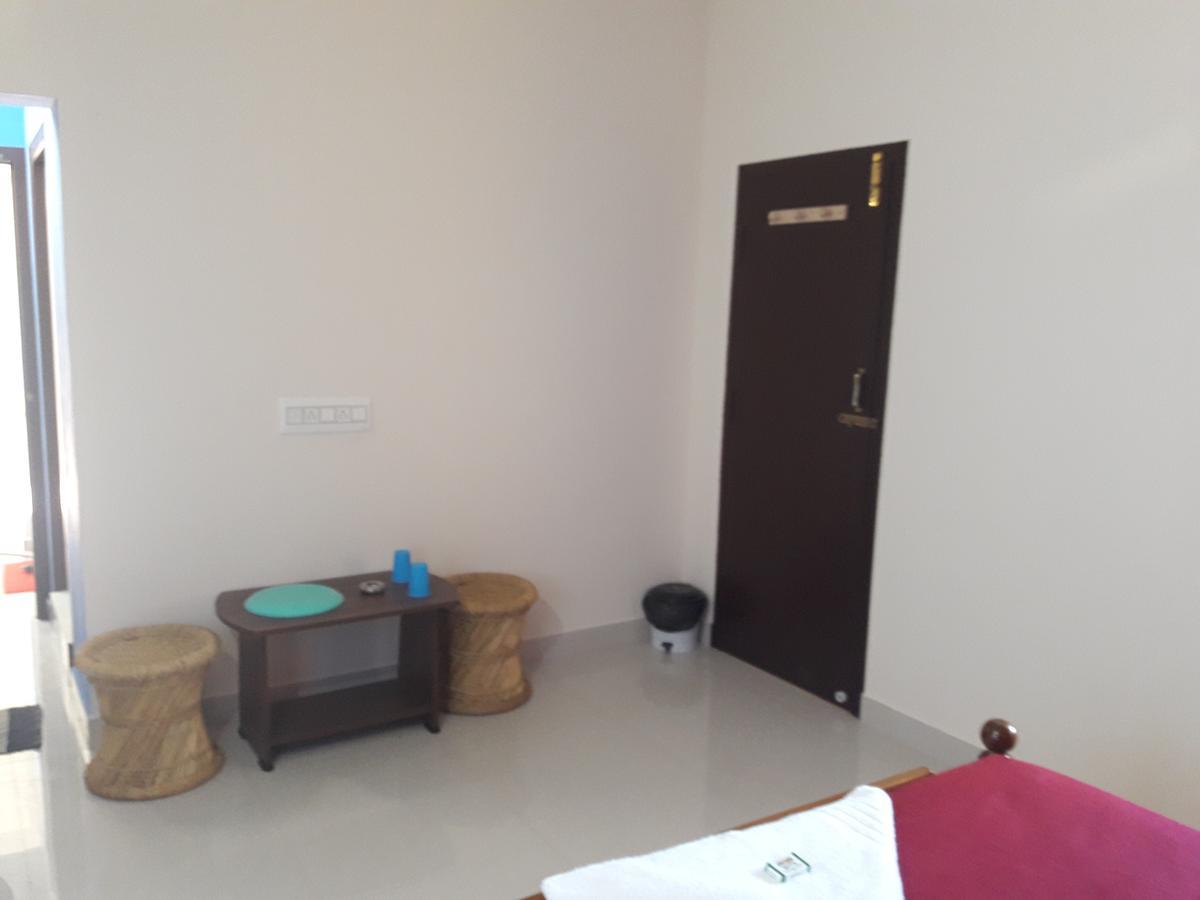 Squirrel Nest Guest House Mahabalipuram Ngoại thất bức ảnh